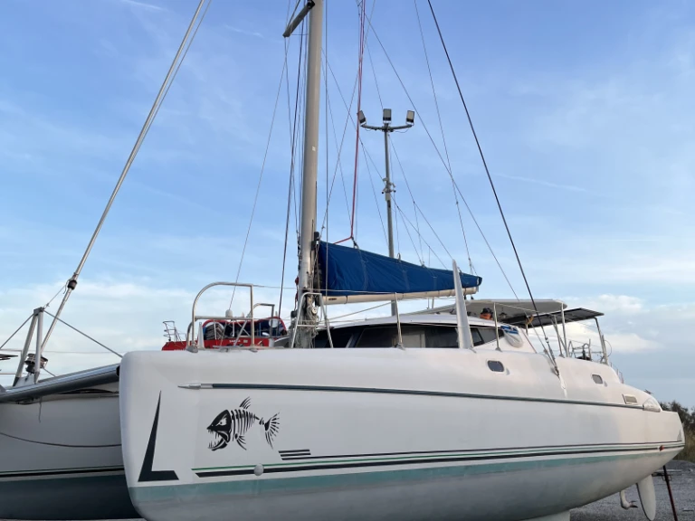 Noleggio a Port-Saint-Louis-du-Rhône – Fountaine Pajot Athena 38 su SamBoat
