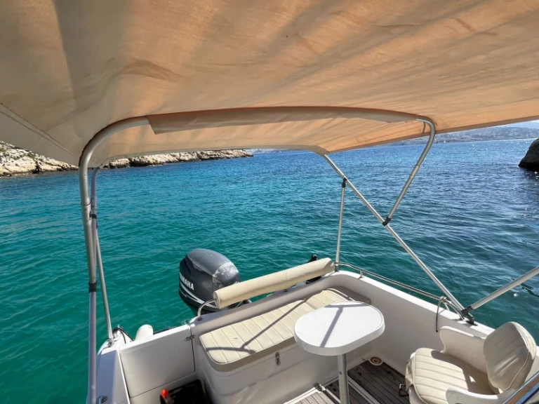 Noleggio Barca a motore Pacific Craft con patente nautica