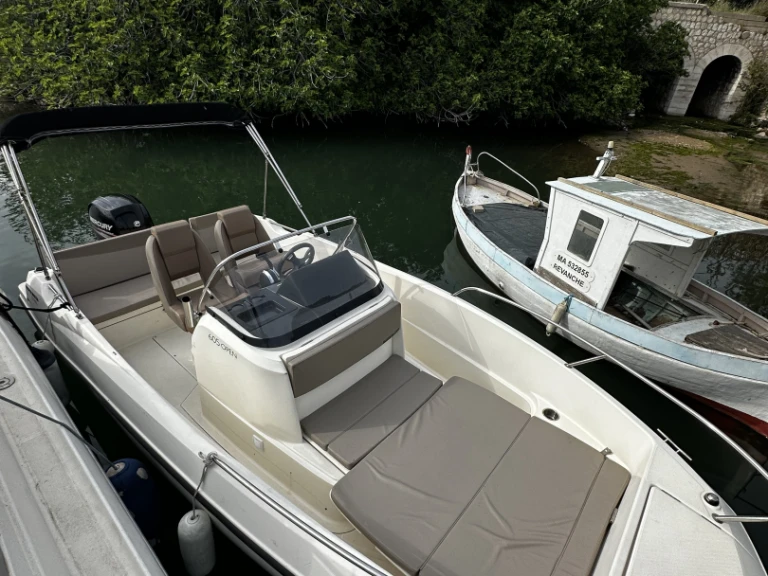 Noleggio barche Marsiglia economico Activ 605 Open Pack Sport