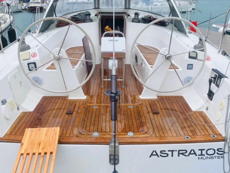 Noleggio barche Pola economico Hanse 430 E