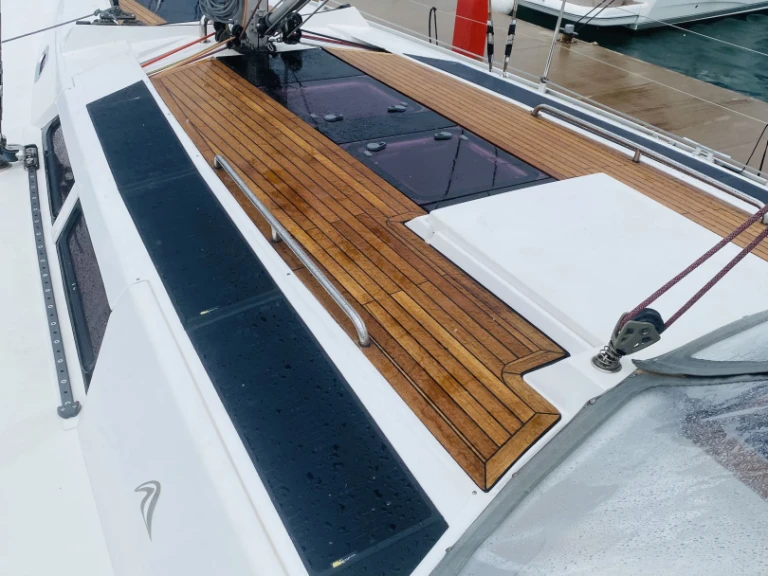 Noleggio Barca a vela a Pola – Hanse Hanse 430 E