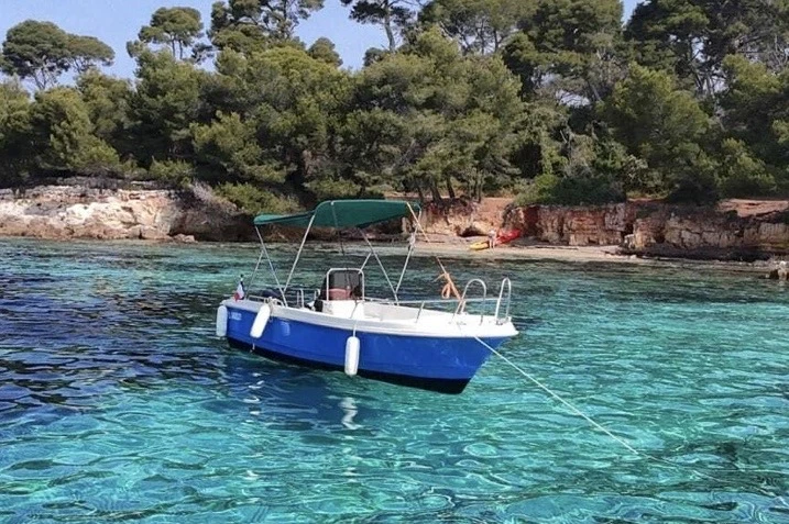 SAFTER Marine Safter da affittare a  Cannes