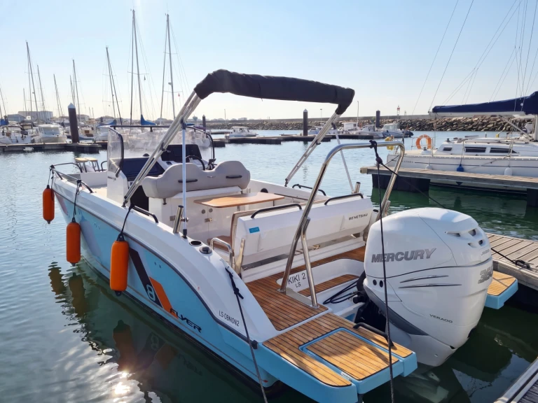 Noleggio a Les Sables-d'Olonne – Bénéteau Flyer 8 SPACEdeck su SamBoat
