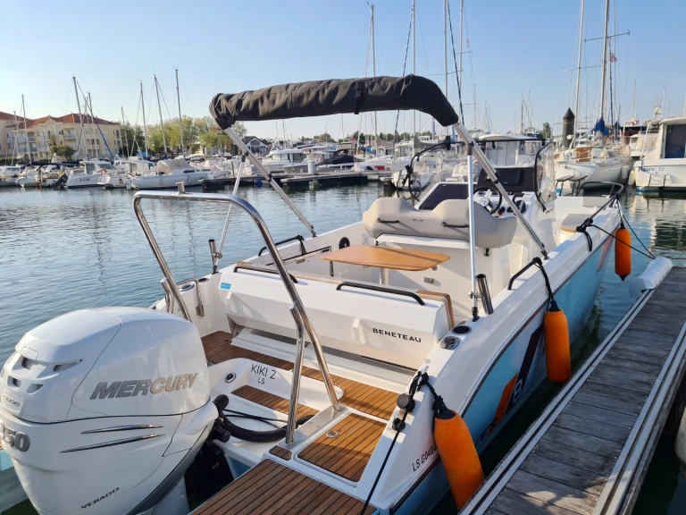 Noleggio Barca a motore con o senza skipper Bénéteau a Les Sables-d'Olonne