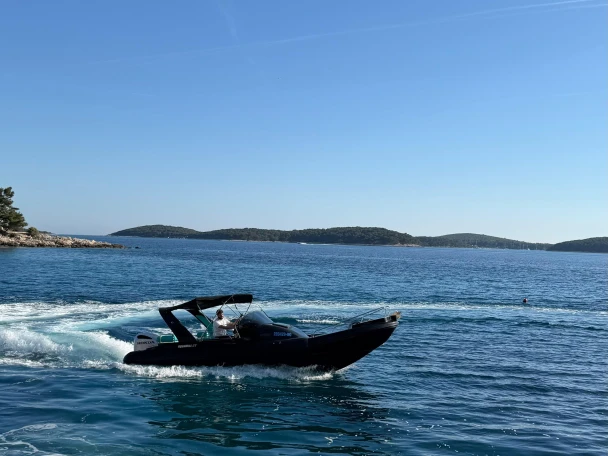 Noleggio barche Joker Boat Clubman 26 Special a Lesina (Hvar) su Samboat