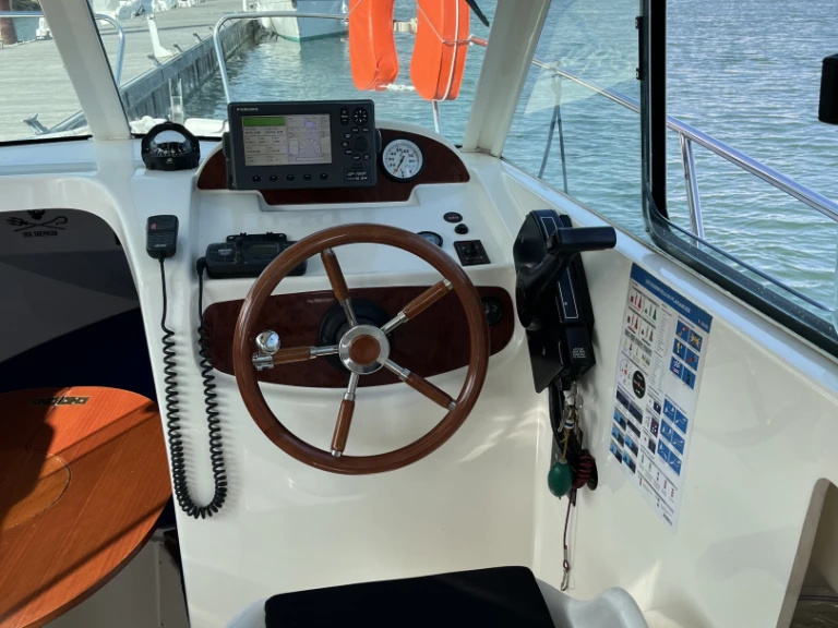 Noleggio Barca a motore con o senza skipper Jeanneau a Saint-Gilles-Croix-de-Vie