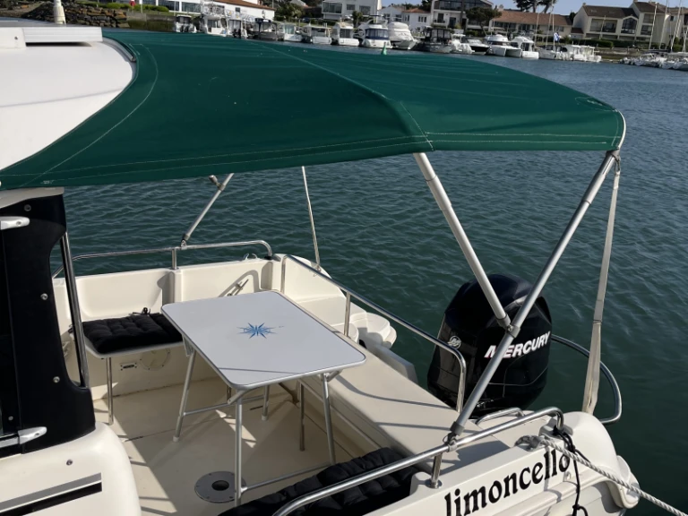 Barca a motore a noleggio a Saint-Gilles-Croix-de-Vie al miglior prezzo