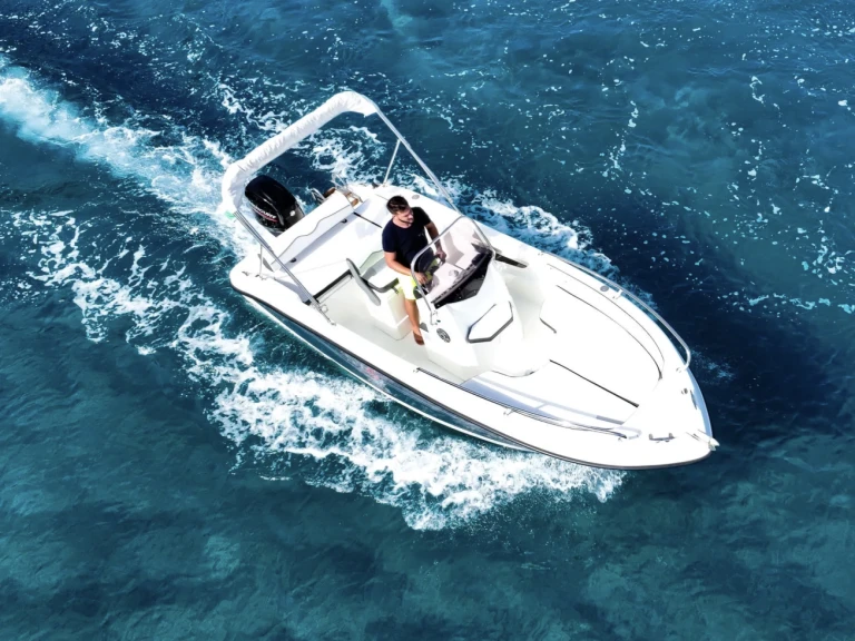 Noleggiare una Trimarchi Trimarchi 57 S Pro a Taormina