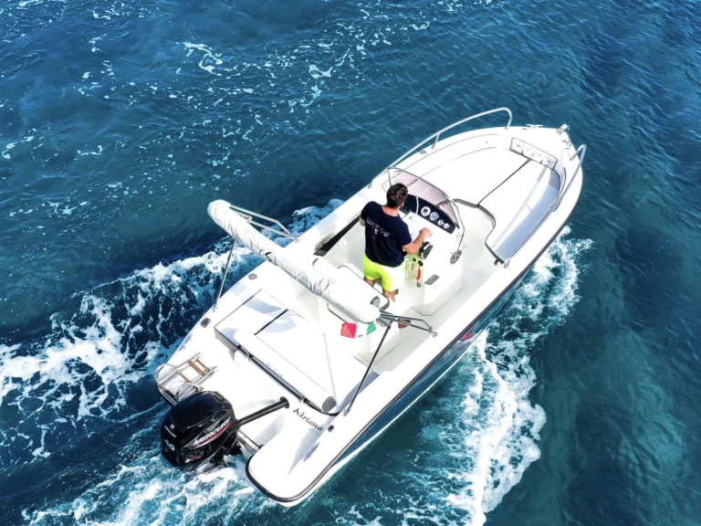 Noleggio Barca a motore a Taormina – Trimarchi Trimarchi 57 S Pro