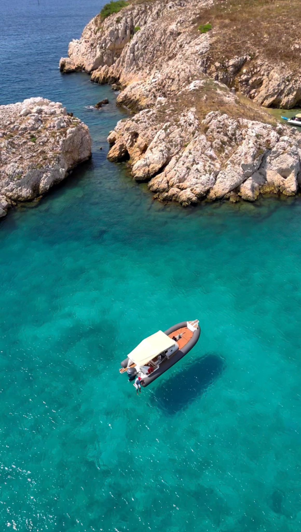 Noleggio Barca a motore Blu and blu italy con patente nautica