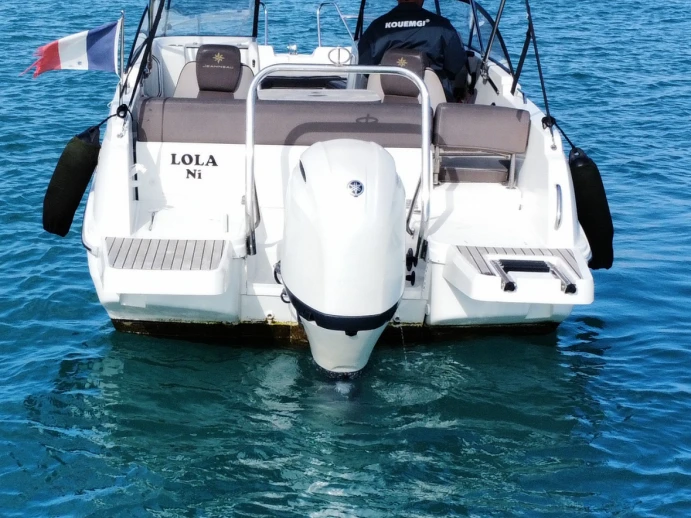 Noleggio Barca a motore con o senza skipper Jeanneau a Antibes