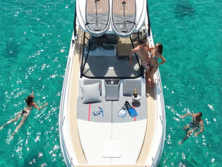 Noleggio barche Saver Saver 330 Sport a Portisco su Samboat