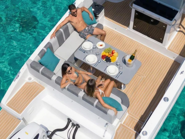 Noleggiare una Saver Saver 330 Sport a Portisco