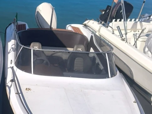 Noleggio Barca a motore a Italia – Tullio-Abbate Sea star
