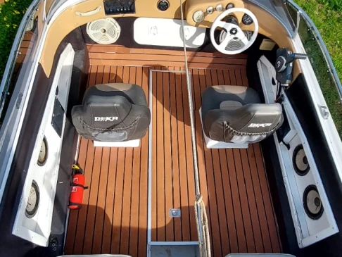 Noleggio barche Tullio-Abbate Sea star a Italia su Samboat