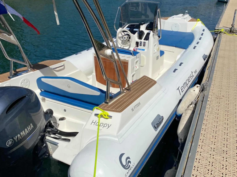 Noleggio Gommone Capelli con patente nautica