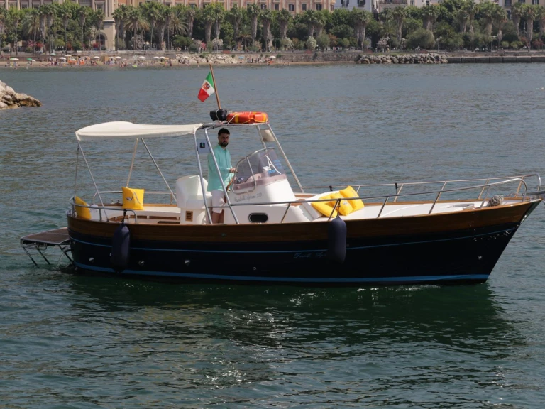 Noleggio Barca a motore a Salerno – Fratelli Aprea Sorrento 7,50 open cruise