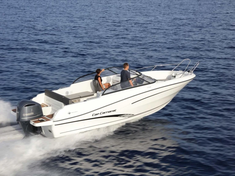 Noleggiare una Jeanneau Cap Camarat 7.5 BR a Antibes