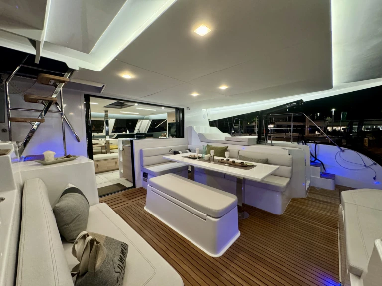 Noleggio barche Aventura yachts 45 a Marina El Portet de Dénia su Samboat