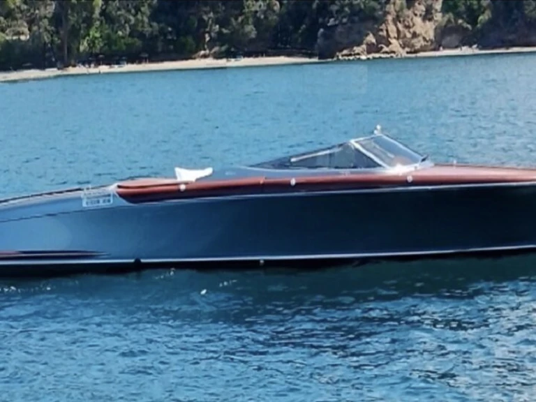 Riva Aquariva 33 da affittare a  Port de Saint Tropez