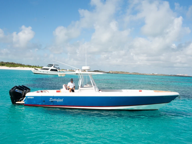 Noleggio Barca a motore con o senza skipper Intrepid a Nassau