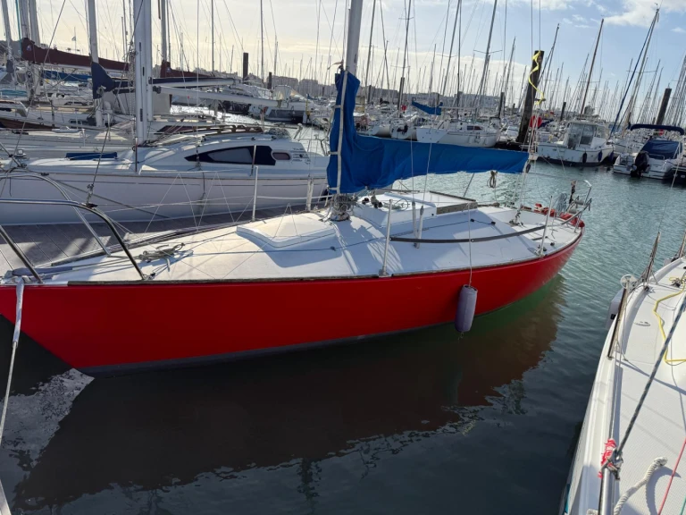 Noleggiare una J Composites J 24 a La Rochelle