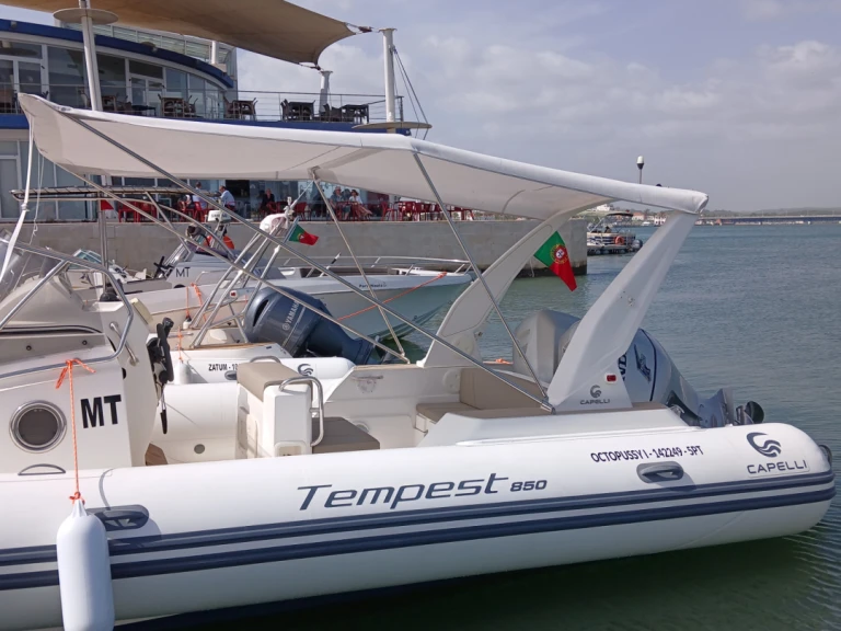 Noleggio barche Capelli Tempest 850 a Portimão su Samboat