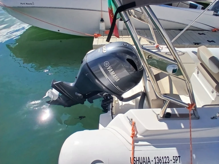 Noleggio Gommone a Portimão – Capelli Tempest 600