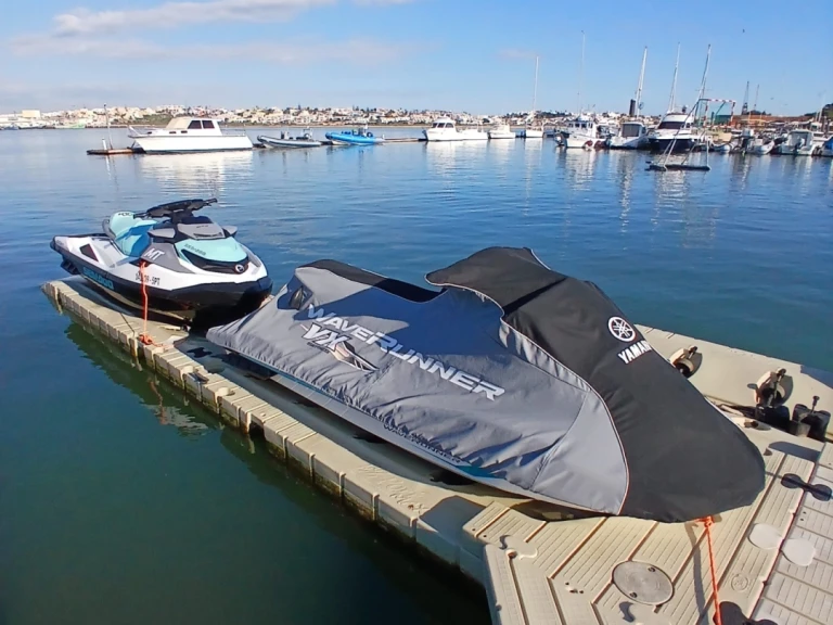 Noleggio barche Sea-Doo GTI 130 a Portimão su Samboat