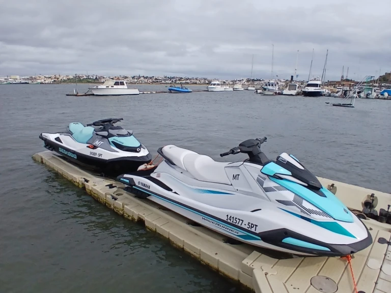 Noleggio Moto d'acqua Sea-Doo con patente nautica