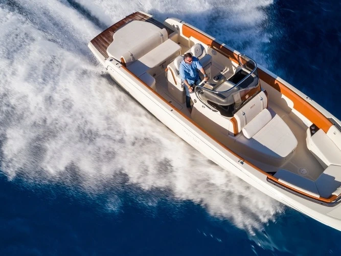 Noleggio Barca a motore a Portimão – Invictus  280 SX
