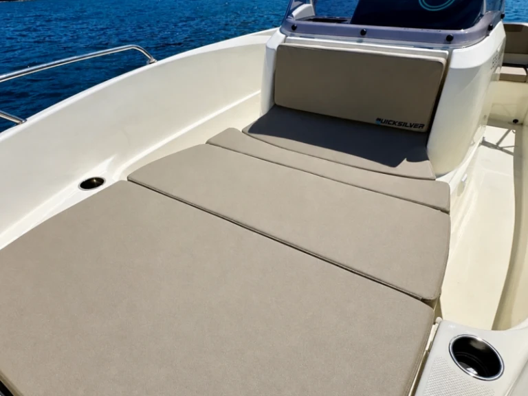 Noleggio a Port-Camargue – Quicksilver Activ 555 Open su SamBoat