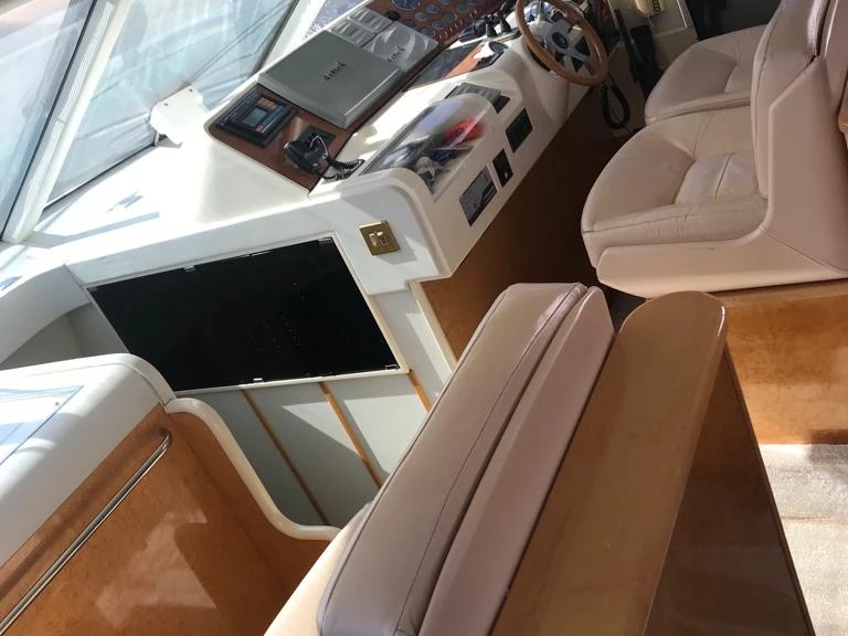 Noleggiare una Princess Princess 65 Fly a Umago