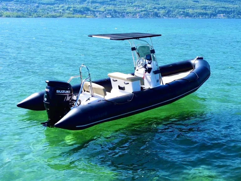 Noleggio Barca a motore con o senza skipper Bombard a Aix-les-Bains