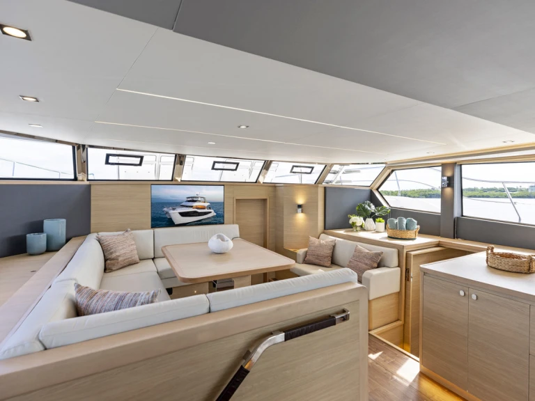 Noleggio Barca a motore a Lignano Sabbiadoro – Aquila Aquila 50 Yacht