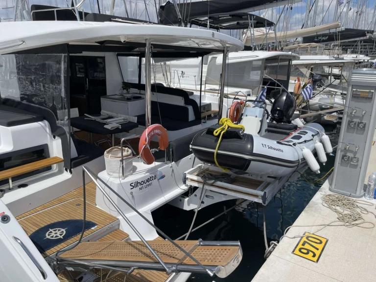 Noleggio Catamarano Lagoon con patente nautica