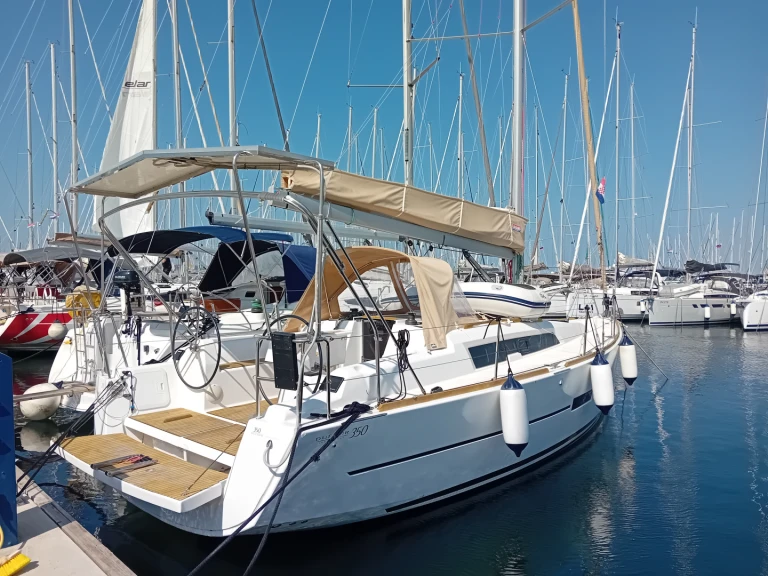 Noleggio barche Dufour Dufour 350 Grand Large a Zaravecchia (Biograd) su Samboat