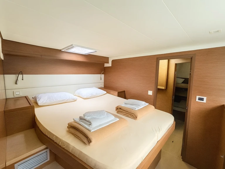 Noleggio Catamarano con o senza skipper Lagoon a Lávrio