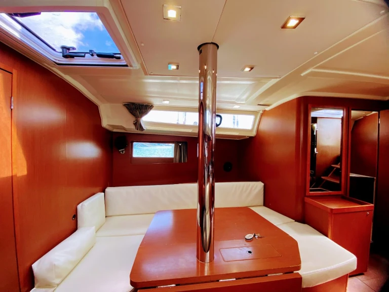 Noleggio Barca a vela a Álimos – Bénéteau Oceanis 41.1