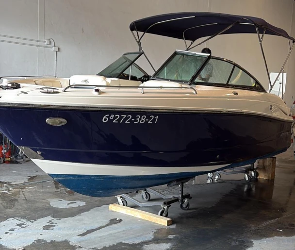 Noleggio a Mahón – Monterey 264 fs su SamBoat