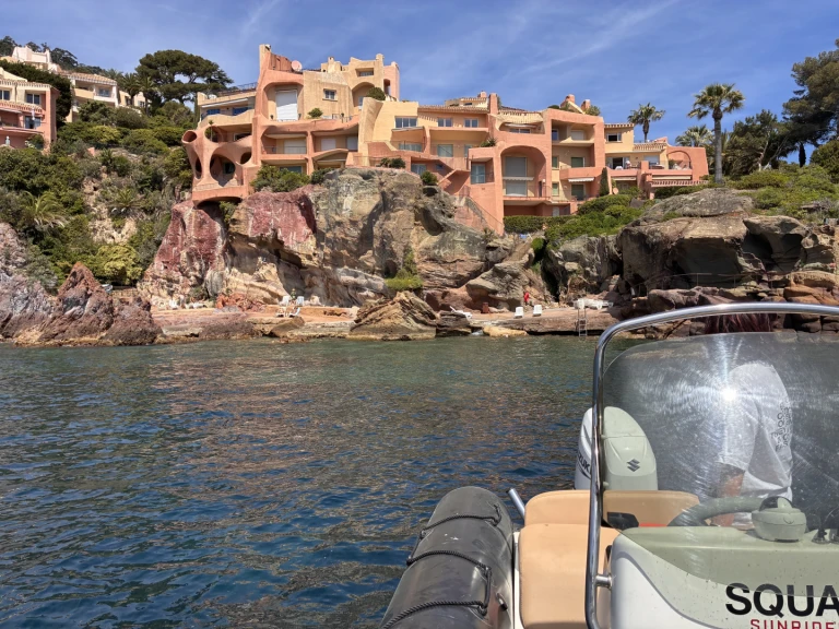 Noleggio barche La Napoule economico Sunrider 650