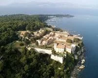 Catamarano a noleggio a Cannes al miglior prezzo