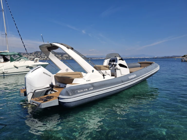 Noleggio Gommone a Cannes – Salpa Salpa Soleil 28