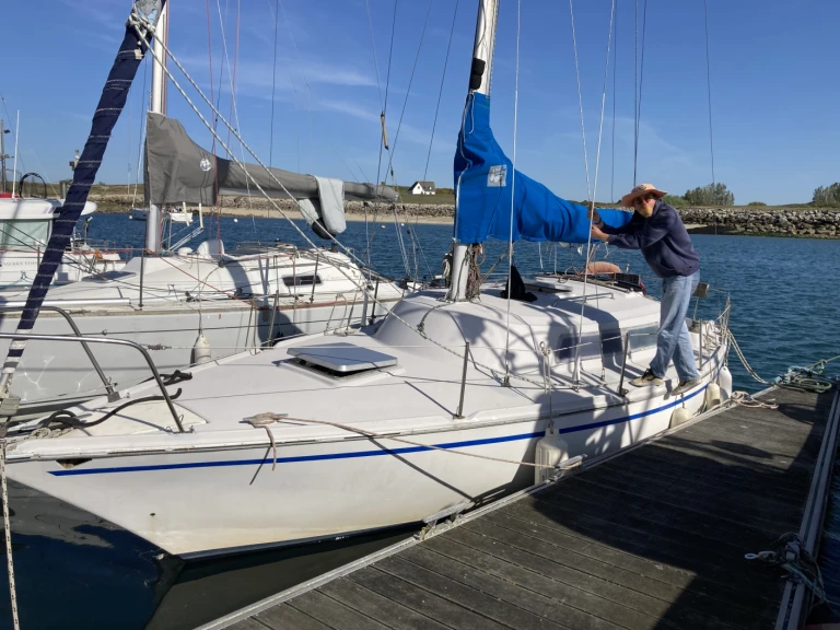 Noleggio barche Jeanneau Poker a Bono su Samboat