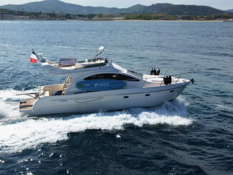 Noleggio Barca a motore Intermare con patente nautica
