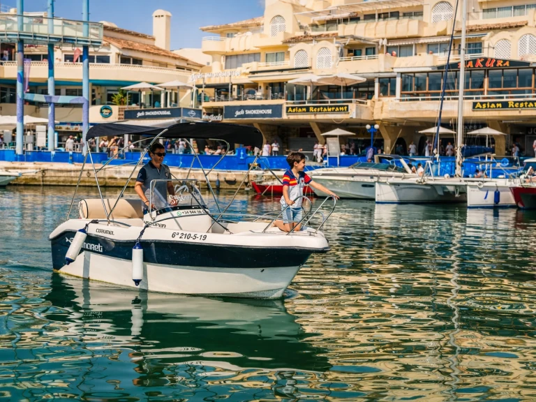 Noleggio barche Benalmádena economico karel 450 cc