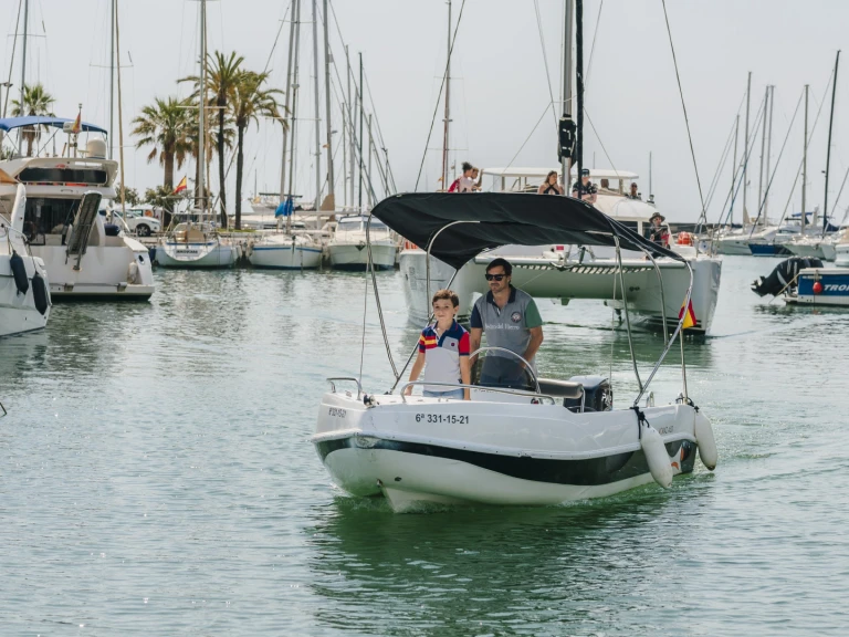 Noleggio barche Benalmádena economico VORAZ 450 PLUS OPEN