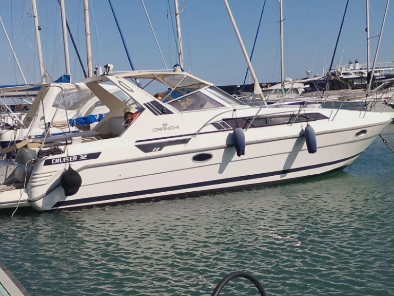 Barca a motore a noleggio a Formia al miglior prezzo