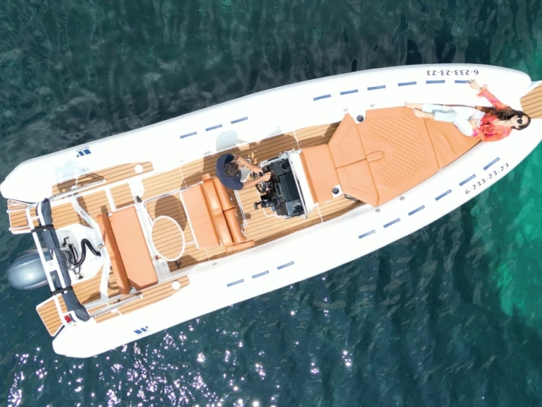 Noleggio Gommone a Empuriabrava – Tiger PROLINE 740