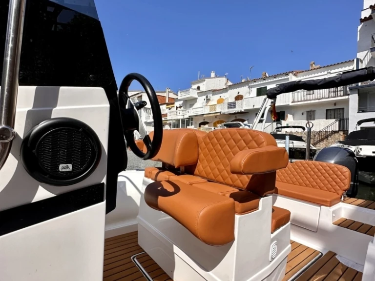 Noleggio Gommone con o senza skipper Tiger a Empuriabrava